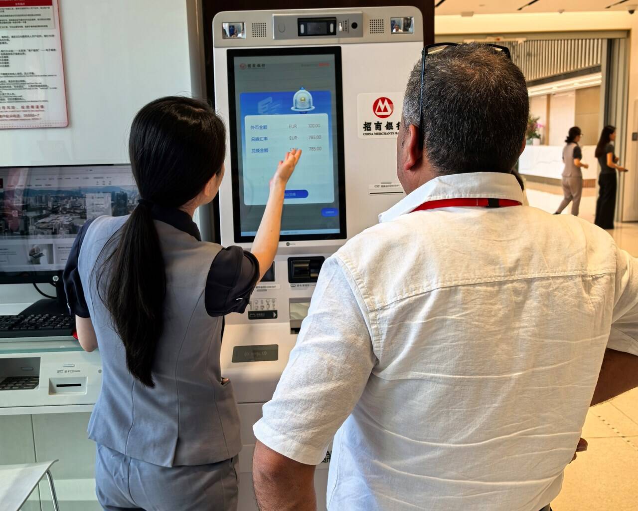 最新医保卡提取现金方法自助提款机方法分析(最方便真实的日土医疗保障卡怎么提取现金方法)